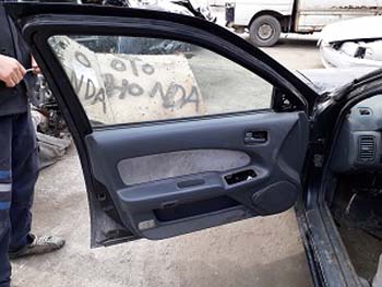 97-99 MODEL NİSSAN MAXİMA ÇIKMA  KAPI KOLU  OTO GÜVEN 'DE